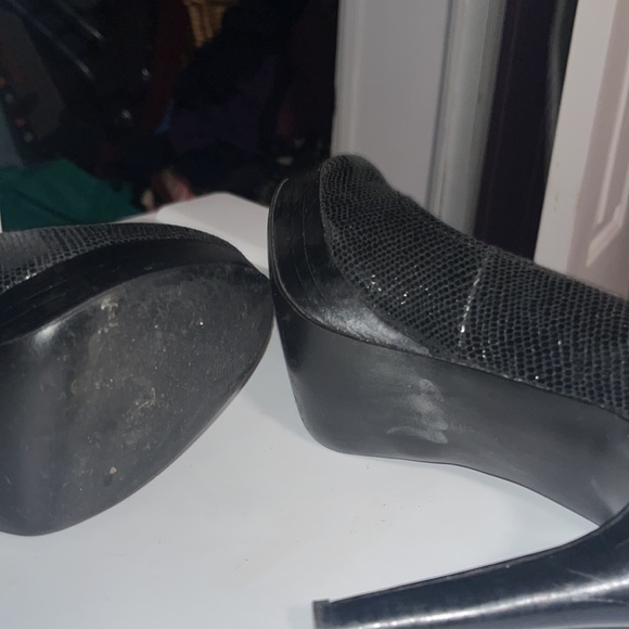 Calvin Klein black Kendall heels - Picture 4 of 5